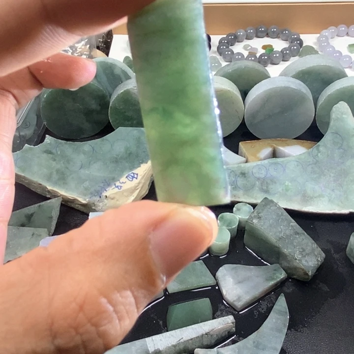 翡翠裸石毛料不包工