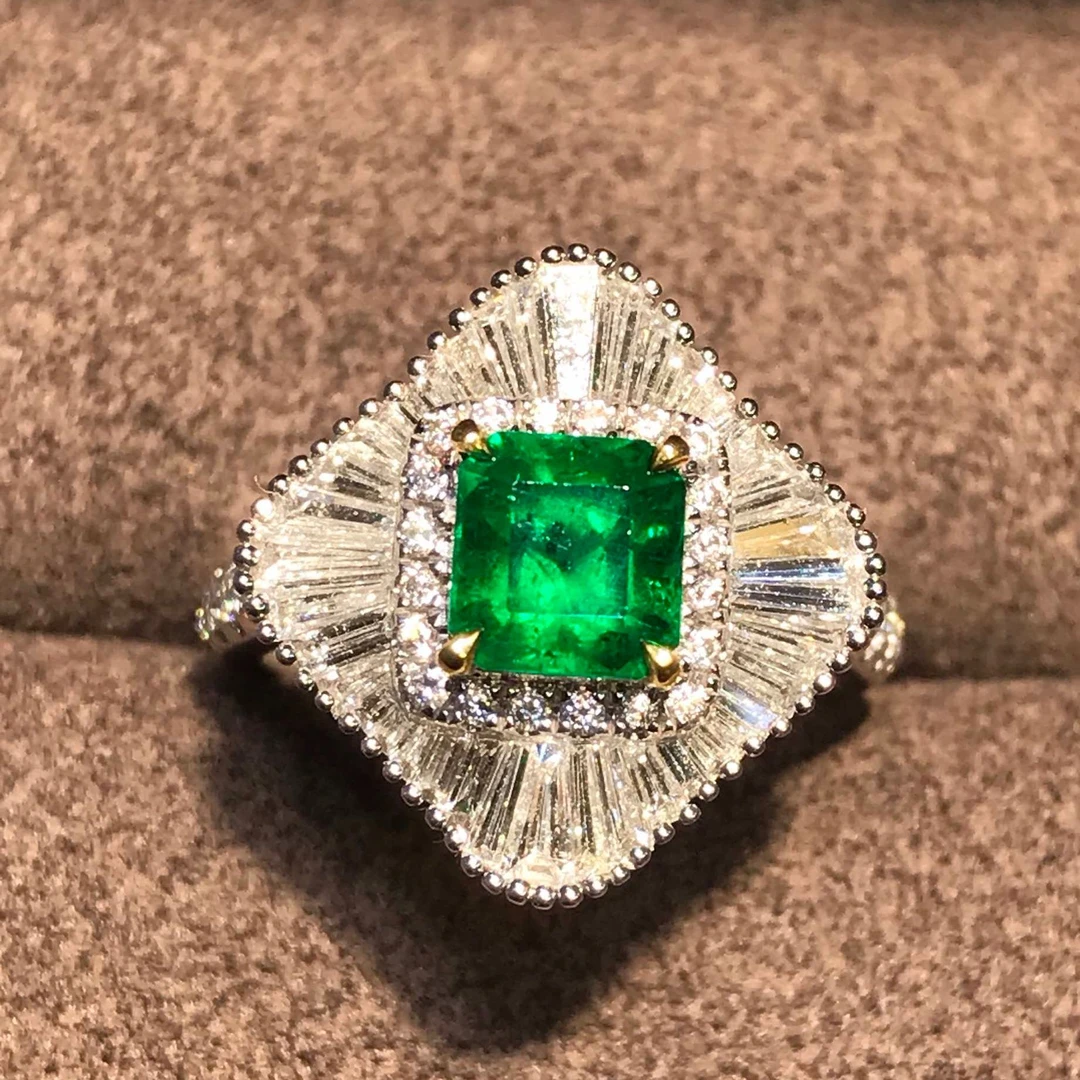 18K金镶嵌1.27克拉哥伦比亚木佐天然祖母绿戒指GRS国际证书