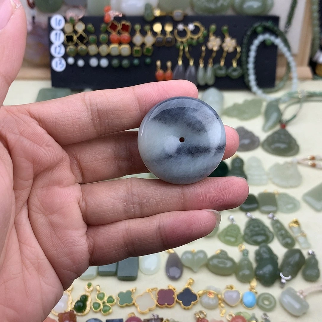 和田玉未镶嵌吊坠(不含链)