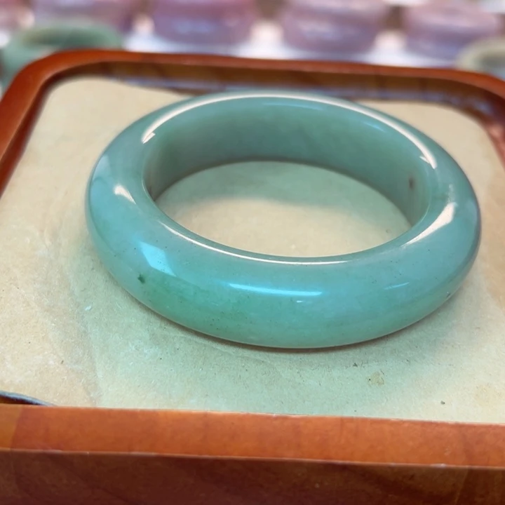 石英岩玉手镯合金