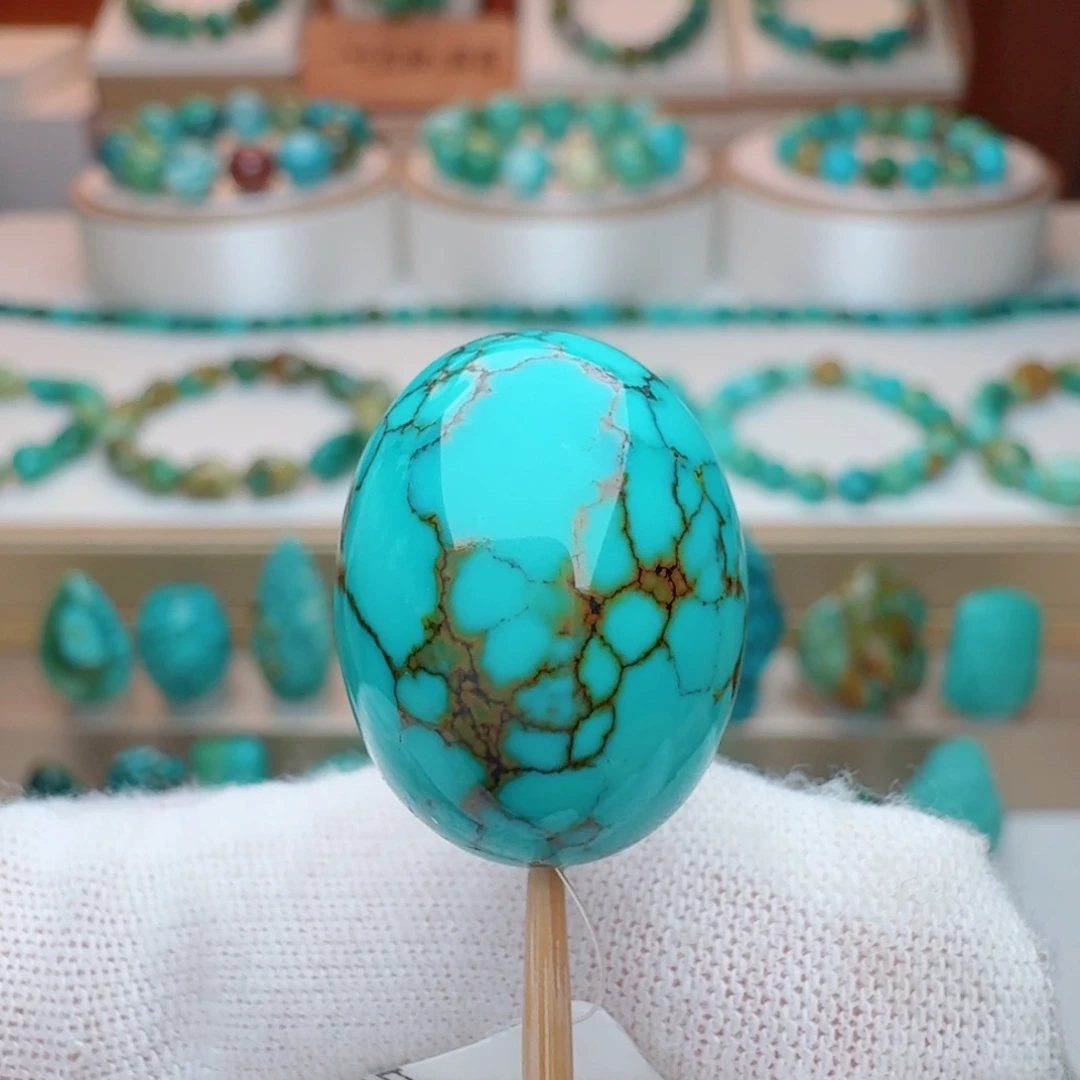 绿松石未镶嵌颈饰