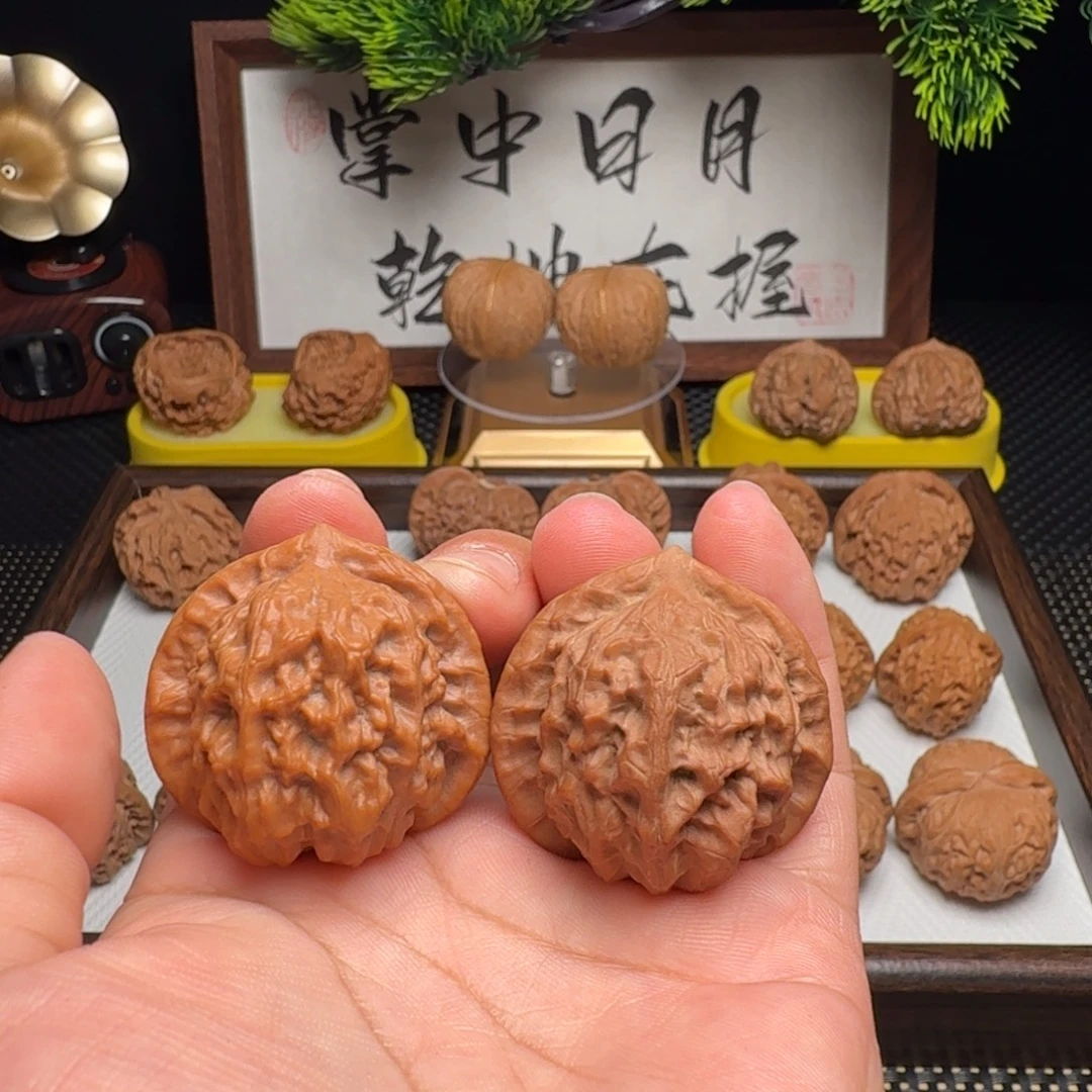 吊坠文玩核桃全品瓷娃娃36尺