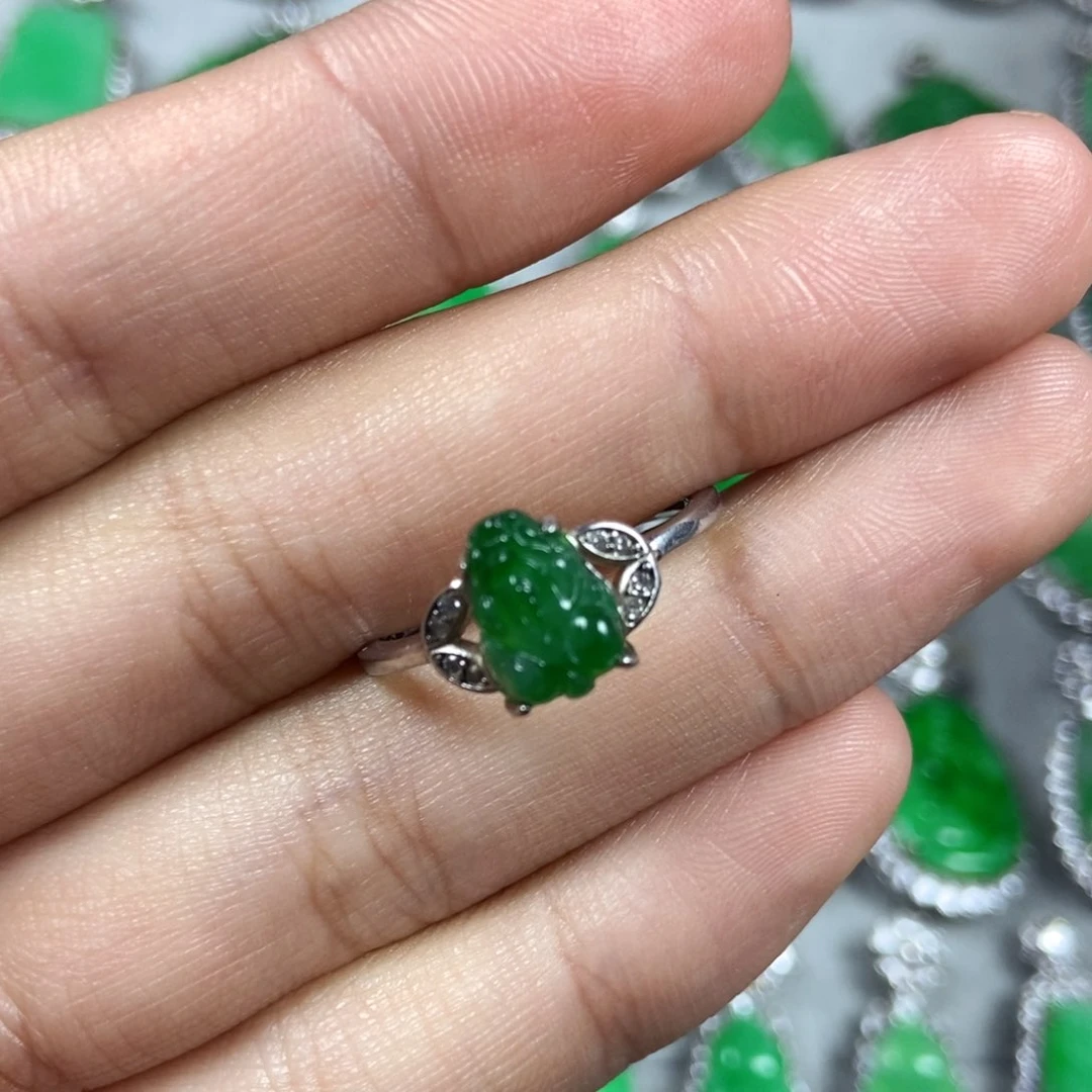 未镶嵌戒指翡翠貔貅