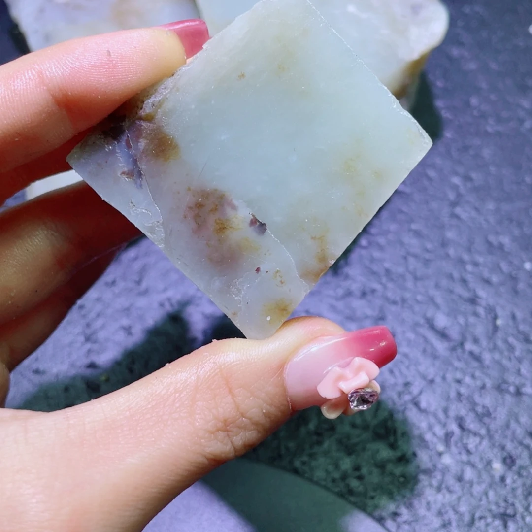 和田玉未镶嵌珠宝半成品