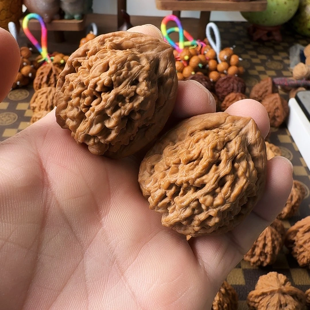 文玩核桃把件蚂蚁王