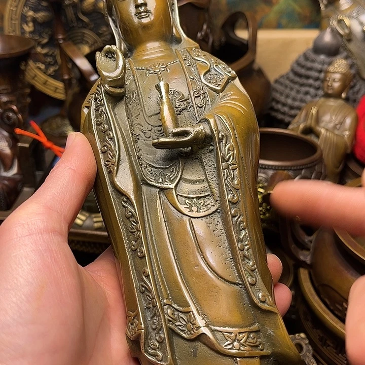 精美铜器批发档口