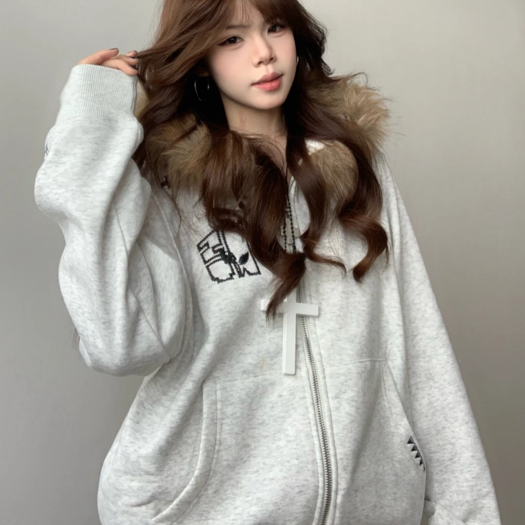 NS发芽方块线条亮片绣连帽可拆卸毛领宽松卫衣 女款