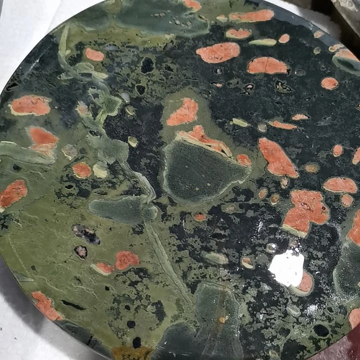 荷花石石垫一个石