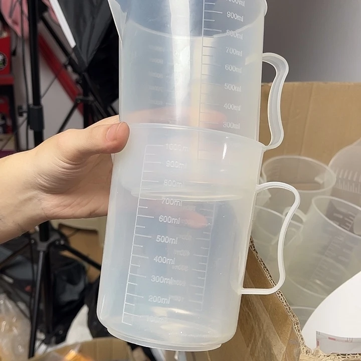 量杯两个包邮送旅游套