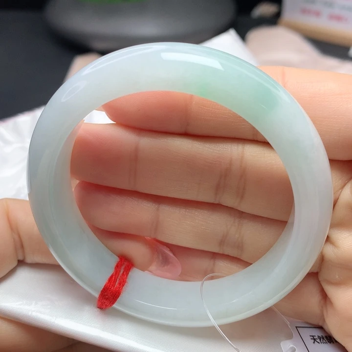 翡翠手镯未镶嵌56565757