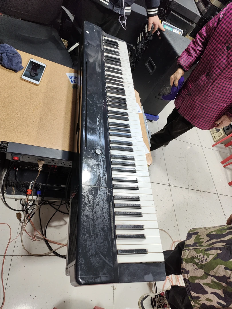 8新  二手 卡西欧数码钢琴，成色如图（坏的，需要维修，不带线材）