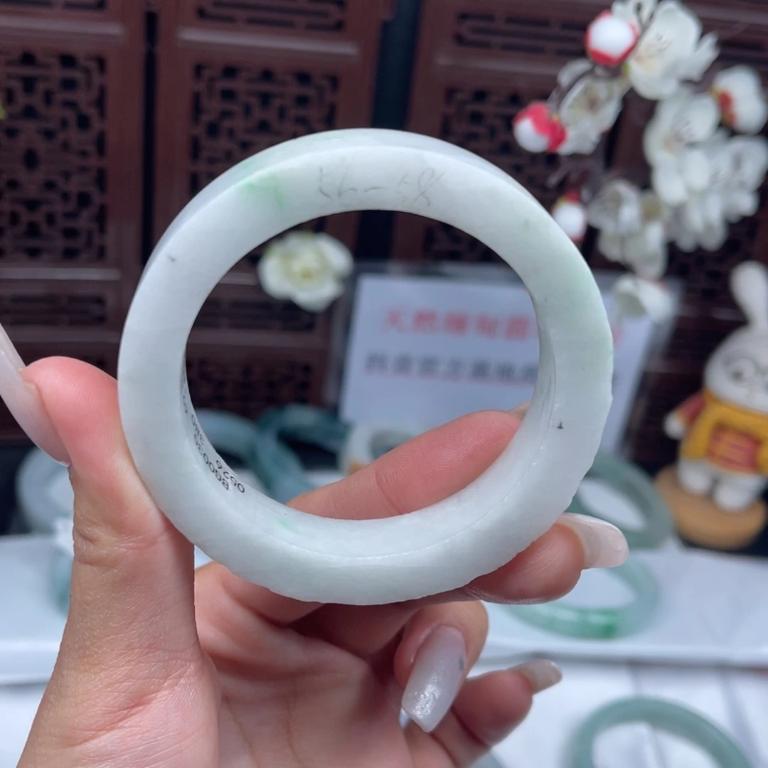 定制翡翠未镶嵌手镯翡翠