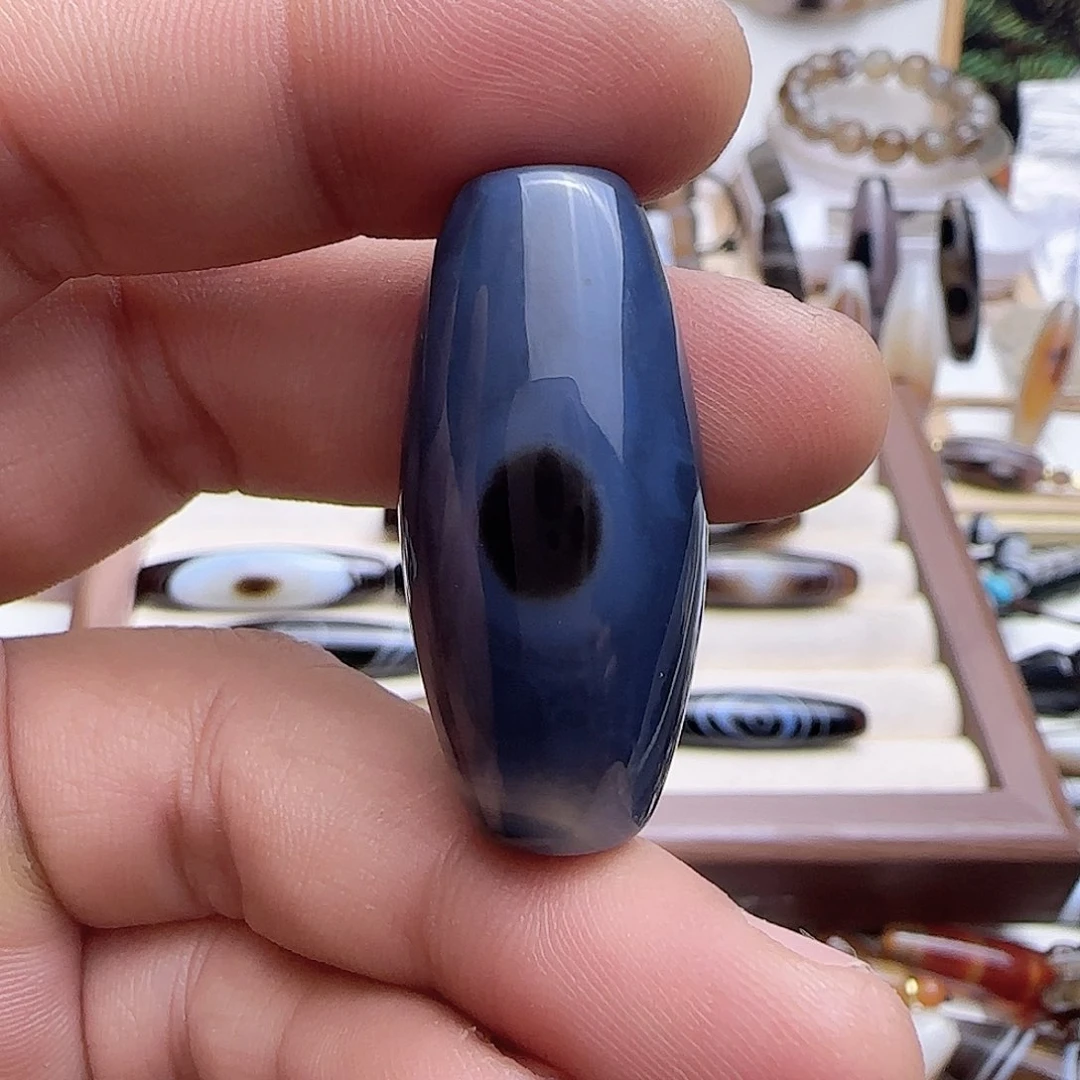 玛瑙/玉髓颈饰未镶嵌不****猪