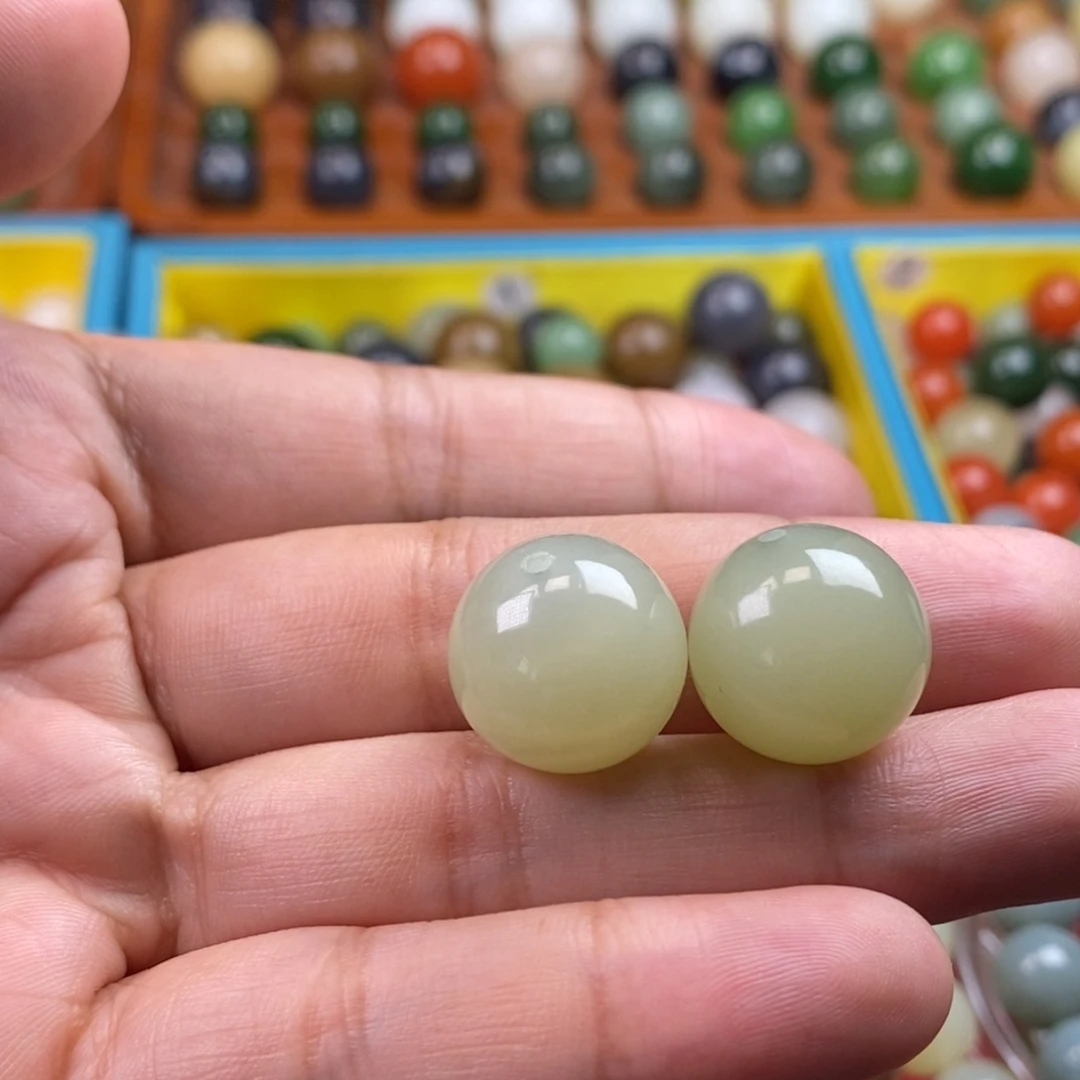 和田玉未镶嵌珠宝奇石白****胜卡16珠y