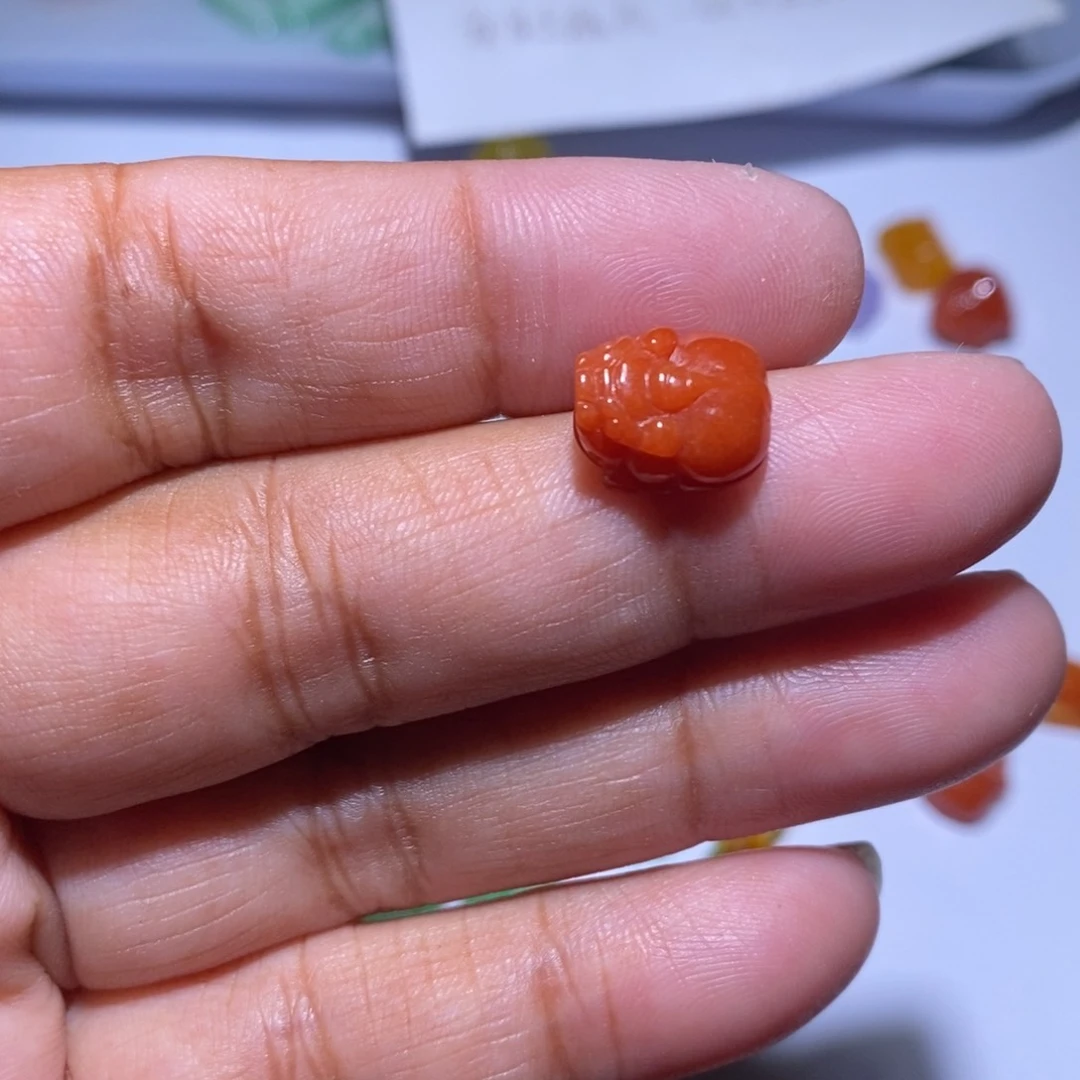 颈饰未镶嵌翡翠九*月