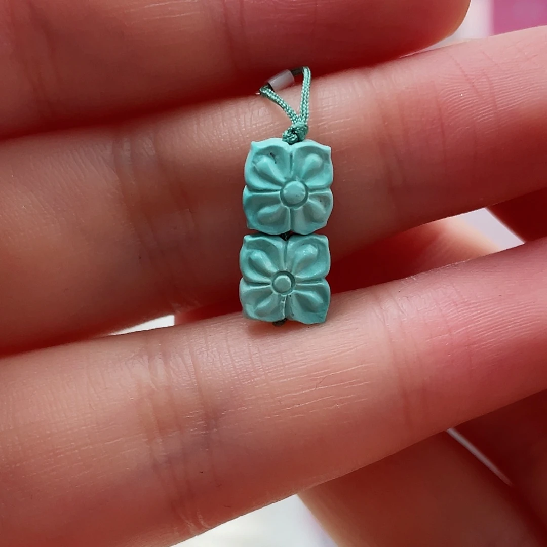 绿松石颈饰未镶嵌