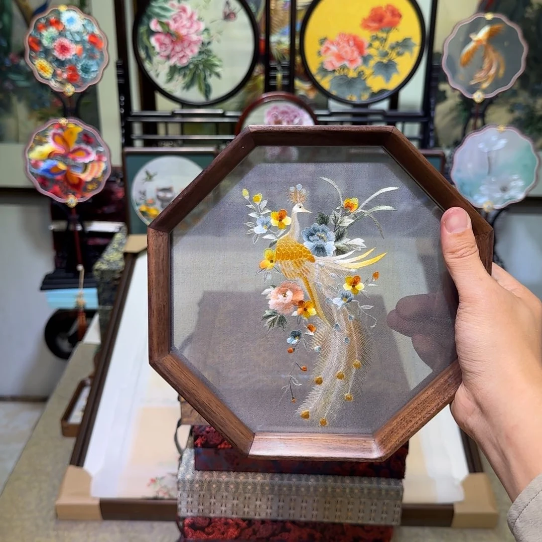 刺绣刺绣工艺精湛