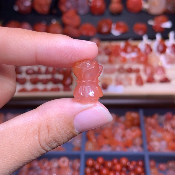 南红玛瑙未镶嵌珠宝半成品并蒂莲
