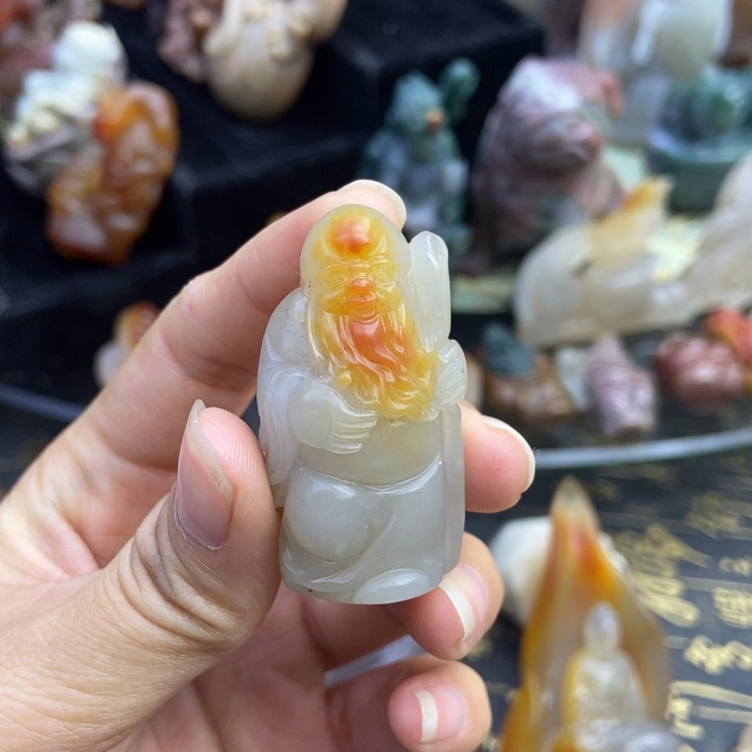 定制石英质玉挂件未镶嵌