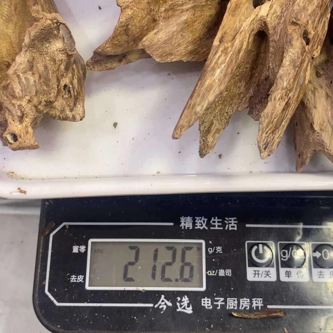 沉香沉香枕s****l沉香红土虫漏212