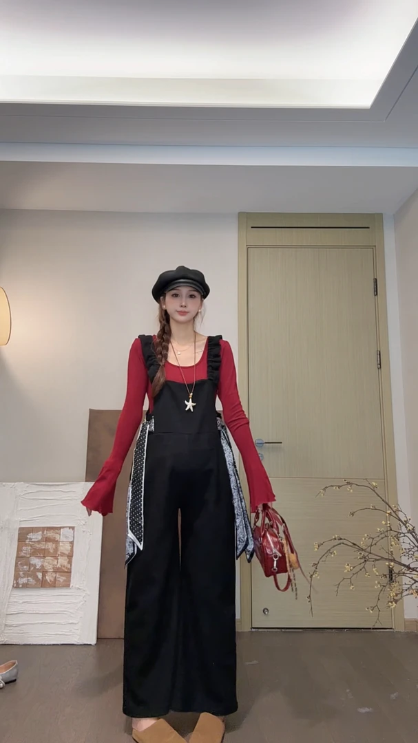 时尚孕妇春秋新款孕妇背带裤显瘦简约范+辣妈打底上衣两件套装