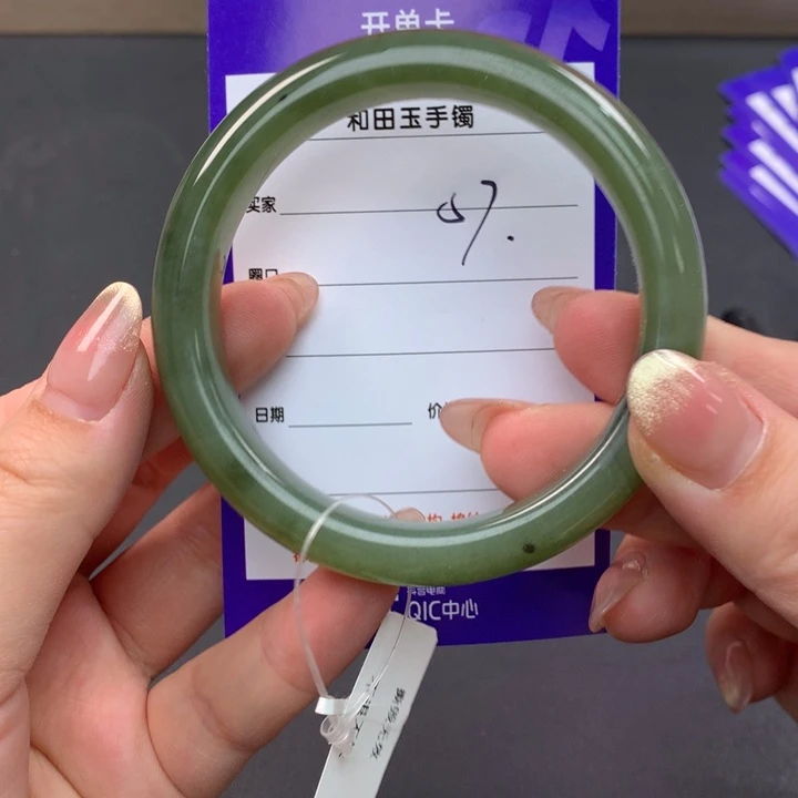 和田玉（糖玉）手镯未镶嵌