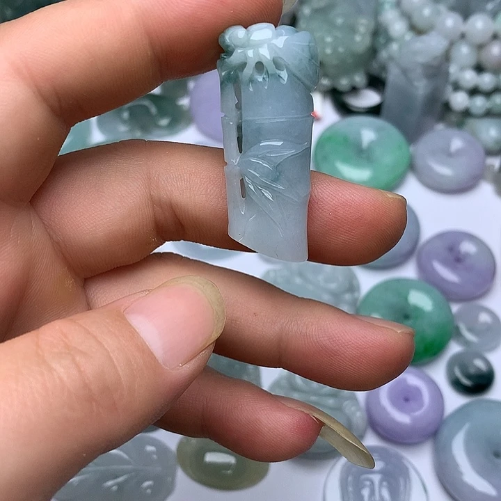 翡翠未镶嵌颈饰天然翡翠