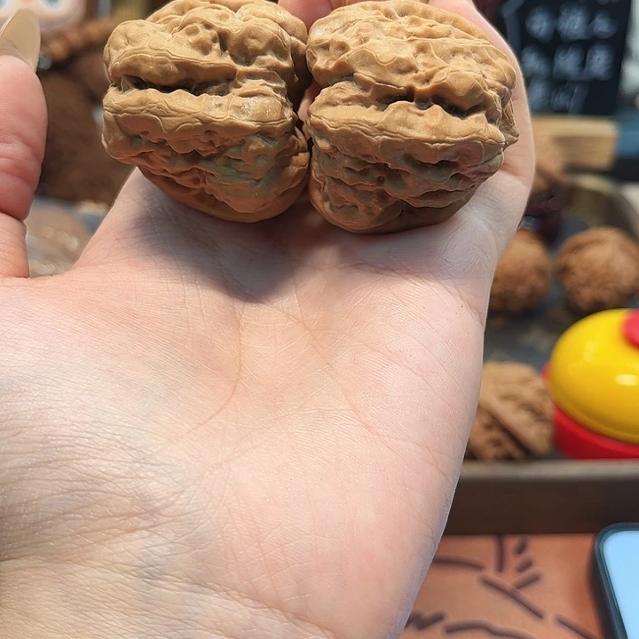 文玩核桃吊坠大蛙