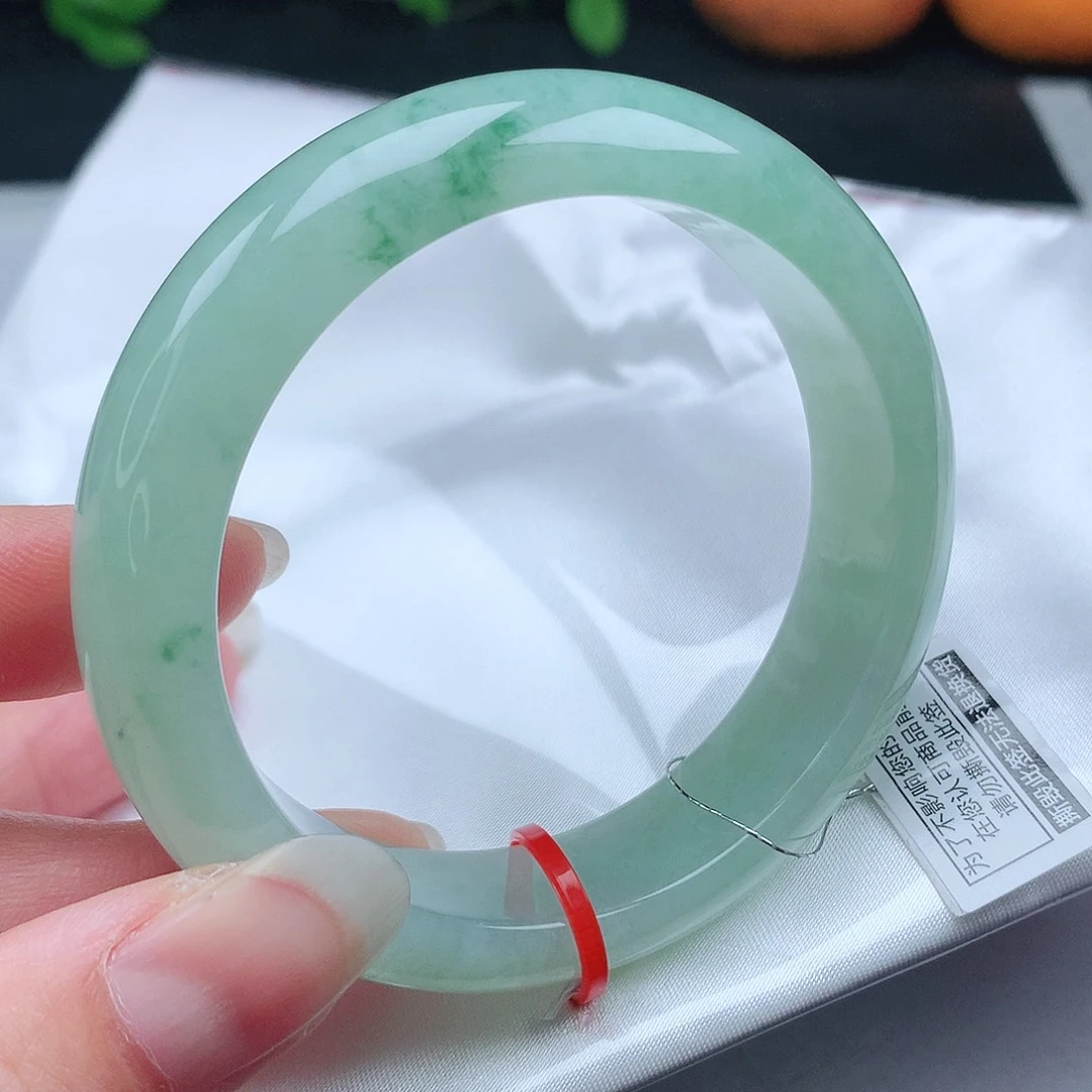 翡翠手镯未镶嵌55+圈