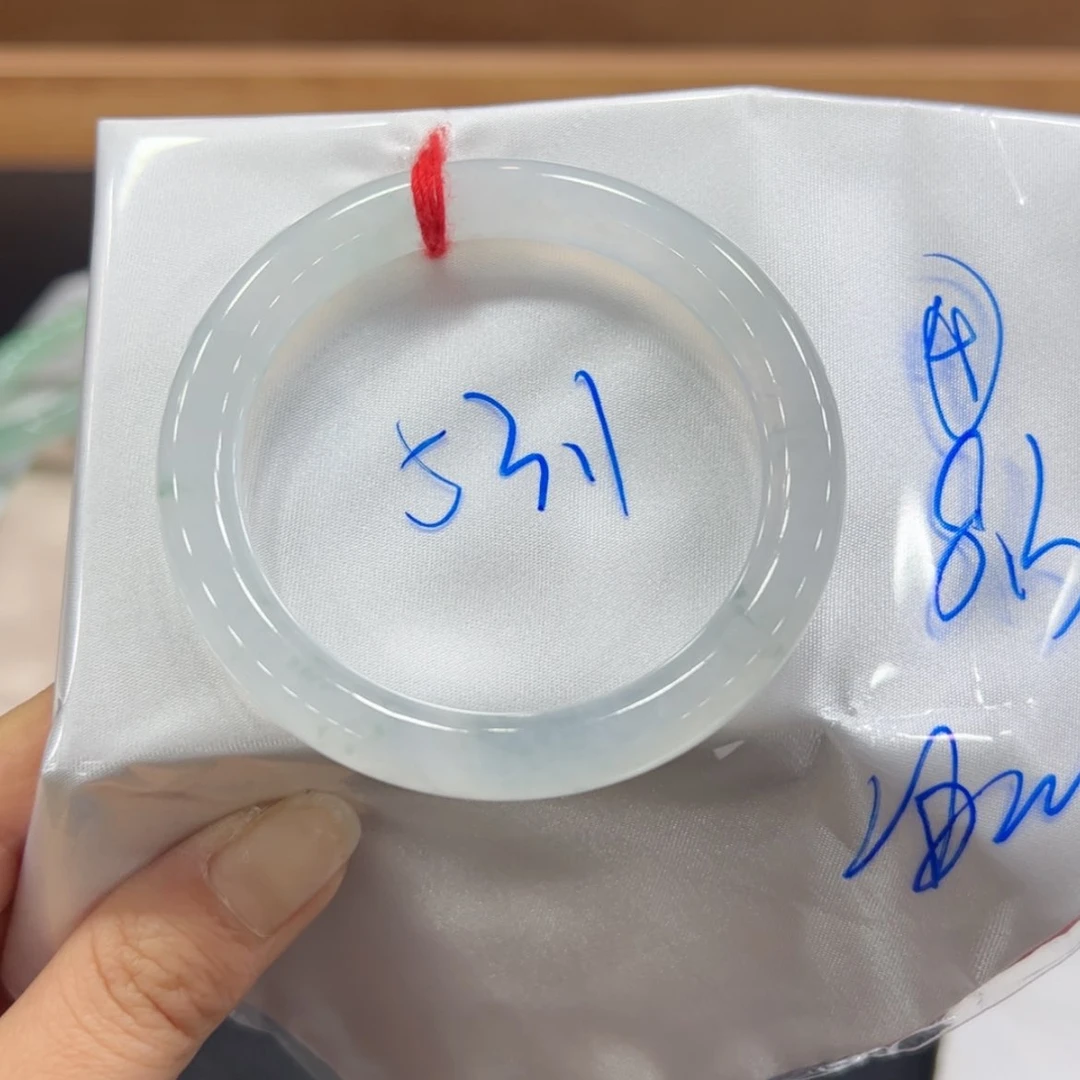 【闪购商品】翡翠手镯未镶嵌手镯
