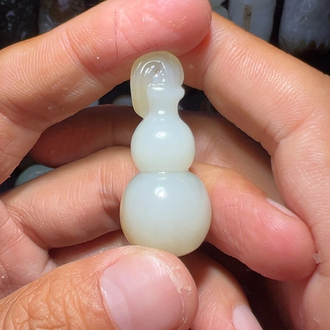 和田玉（糖玉）未镶嵌颈饰