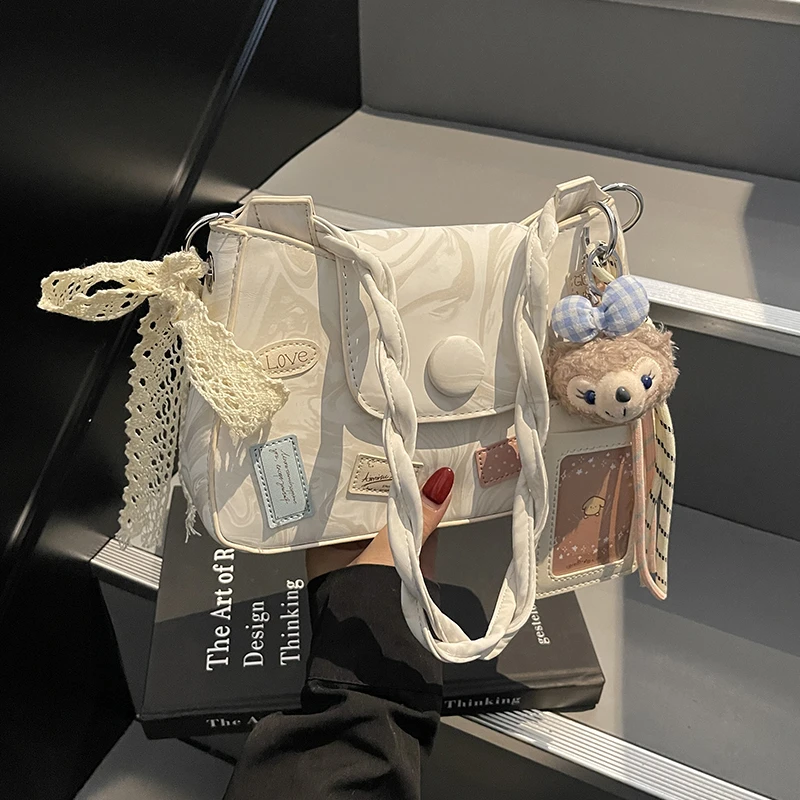 Aimitu休闲包包女2025新款质感百搭简约可爱挂件洋气单肩斜挎包