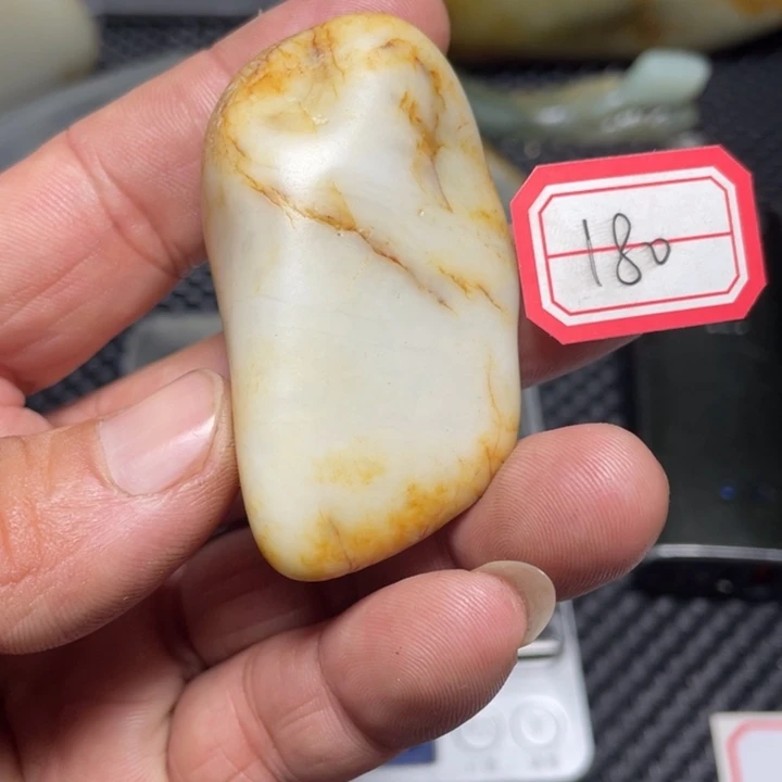 颈饰未镶嵌和田玉爆**人180