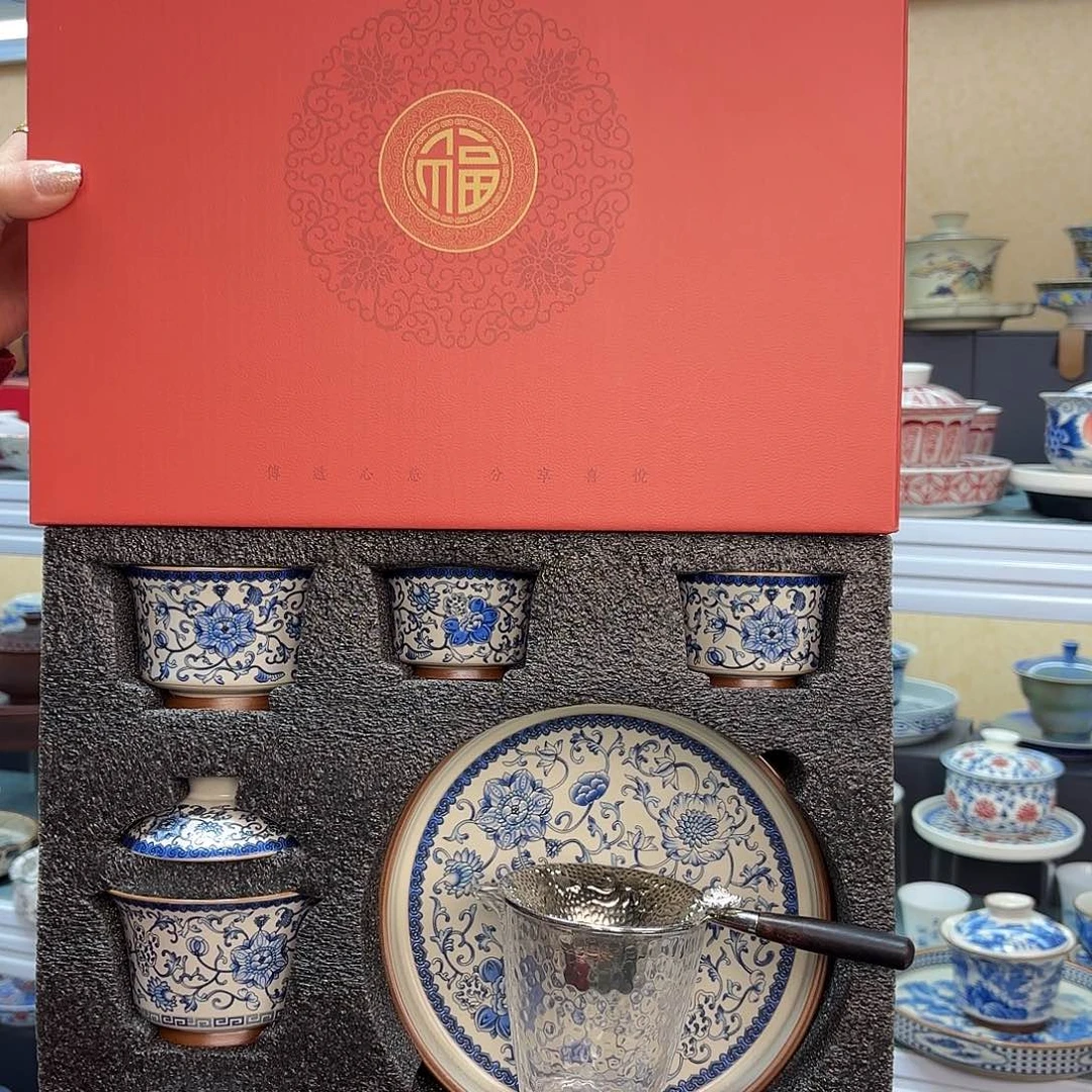 盖碗里的水煮开后