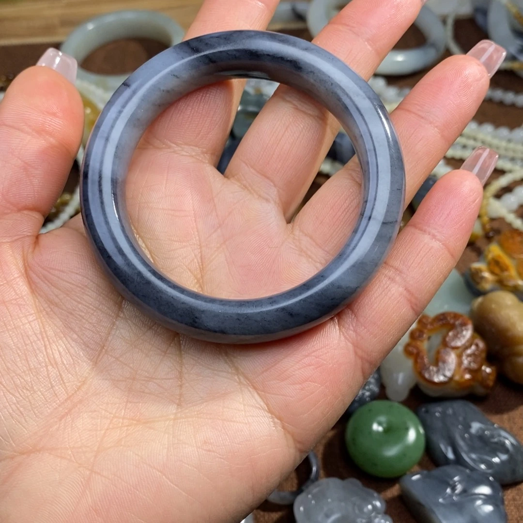 可***靠和田玉未镶嵌颈饰