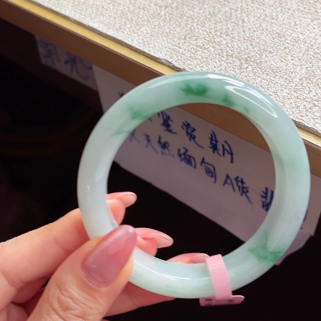 翡翠未镶嵌手镯手镯