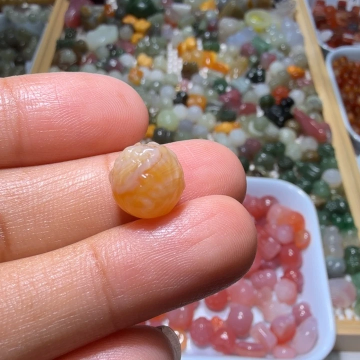 和田玉未镶嵌珠宝半成品