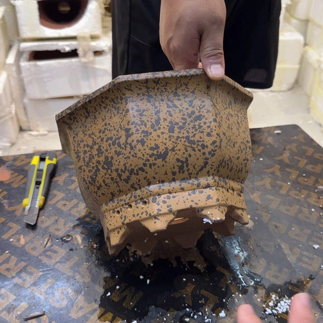 紫砂花盆瑕疵和瑕疵