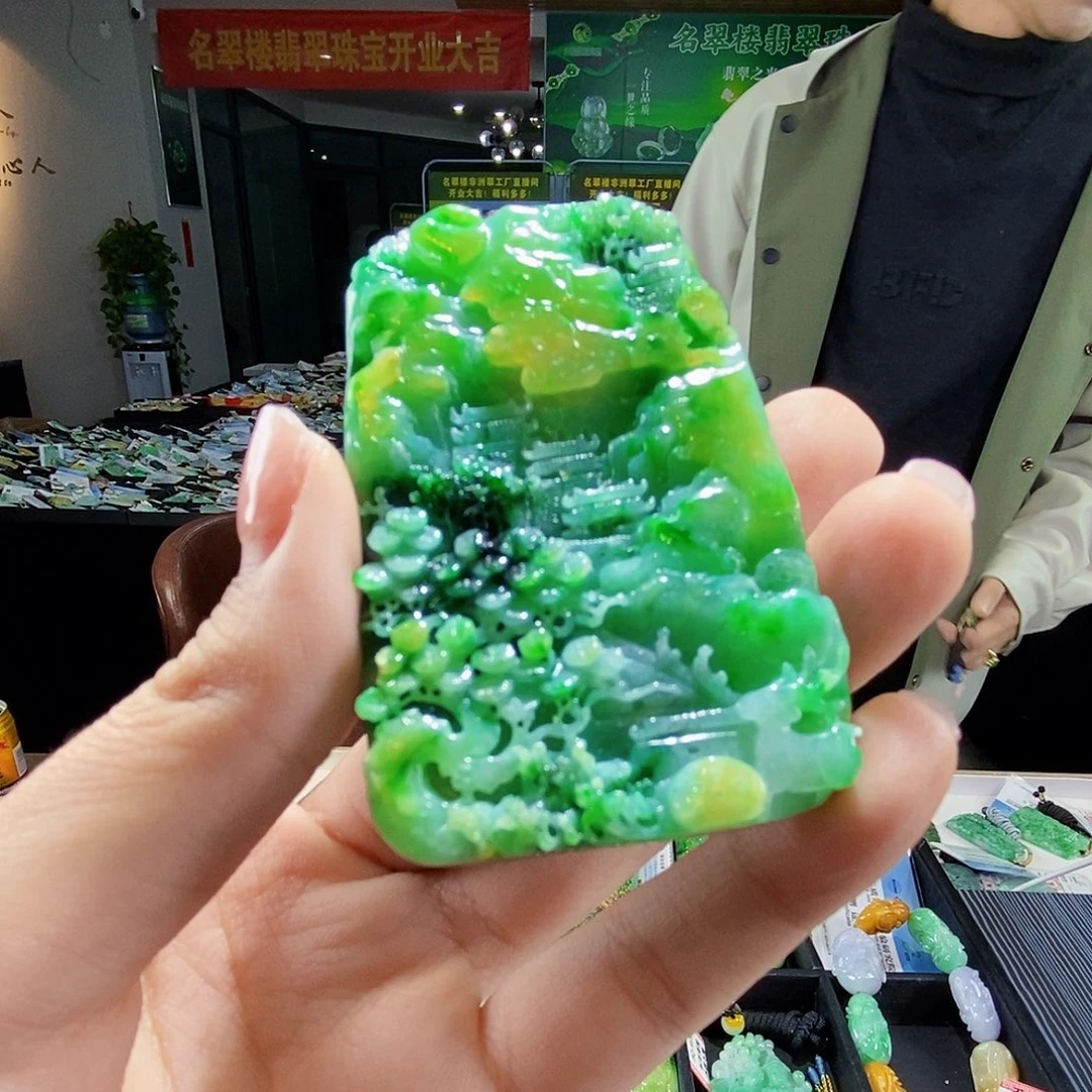 颈饰未镶嵌翡翠翡翠