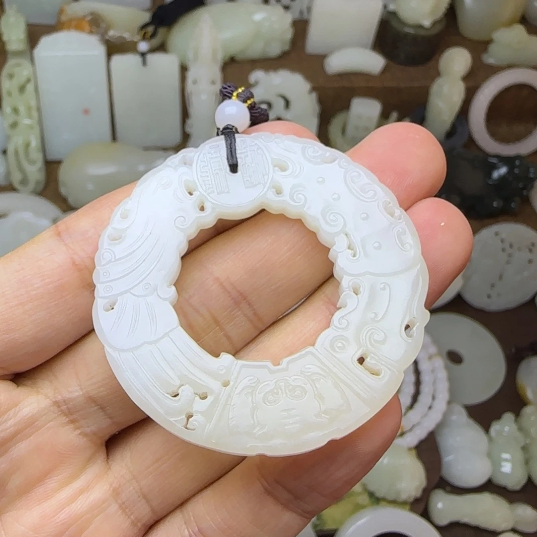 和田玉未镶嵌挂件