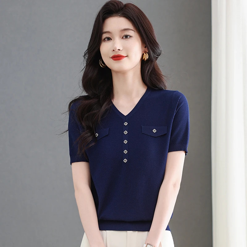 品牌夏季新款V领小香风短袖女士短款半袖T恤气质时髦薄款冰丝上衣