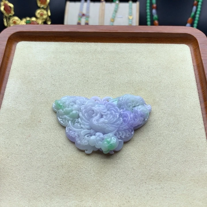 翡翠未镶嵌颈饰翡翠蝴蝶凤凰
