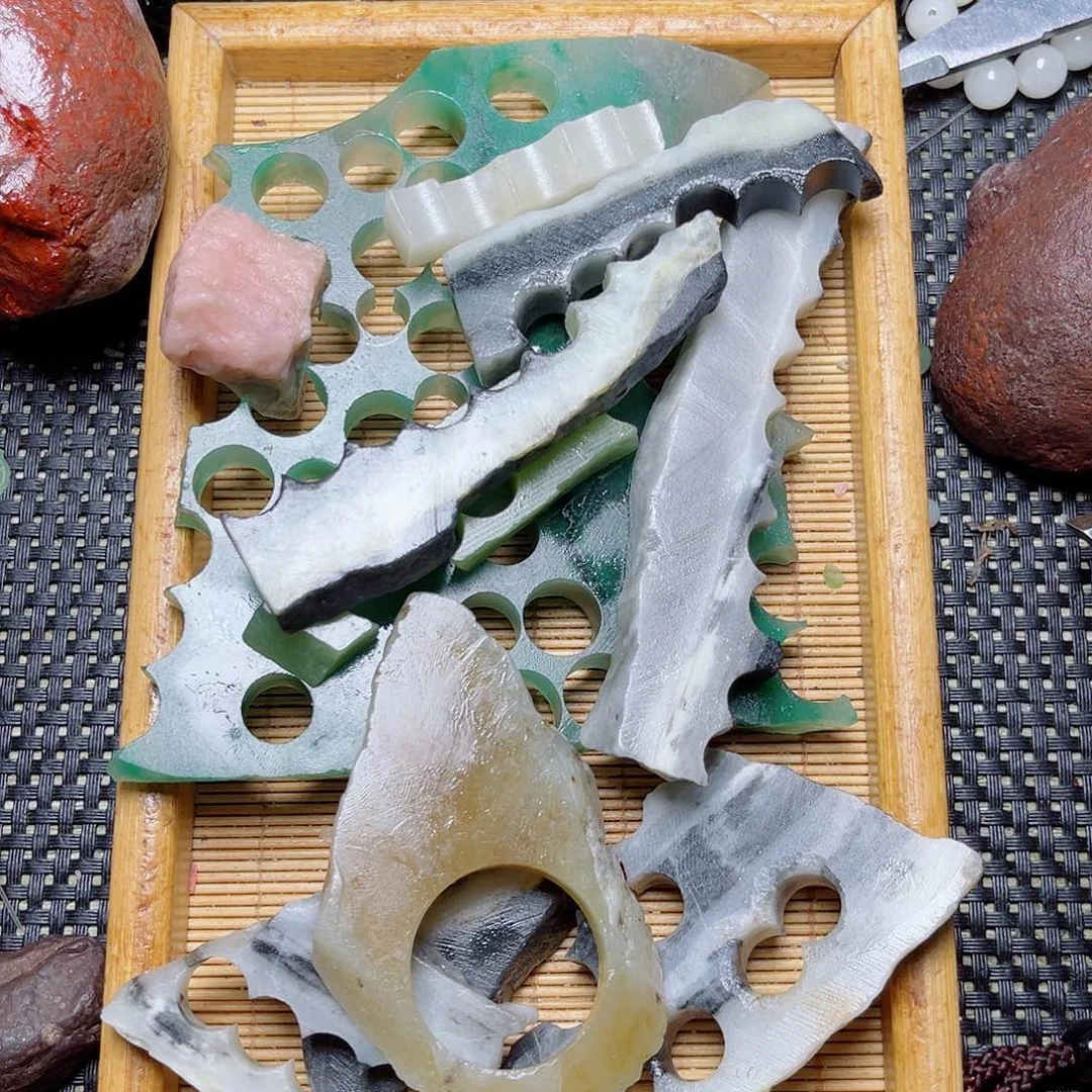 未镶嵌和田玉（子料）挂件