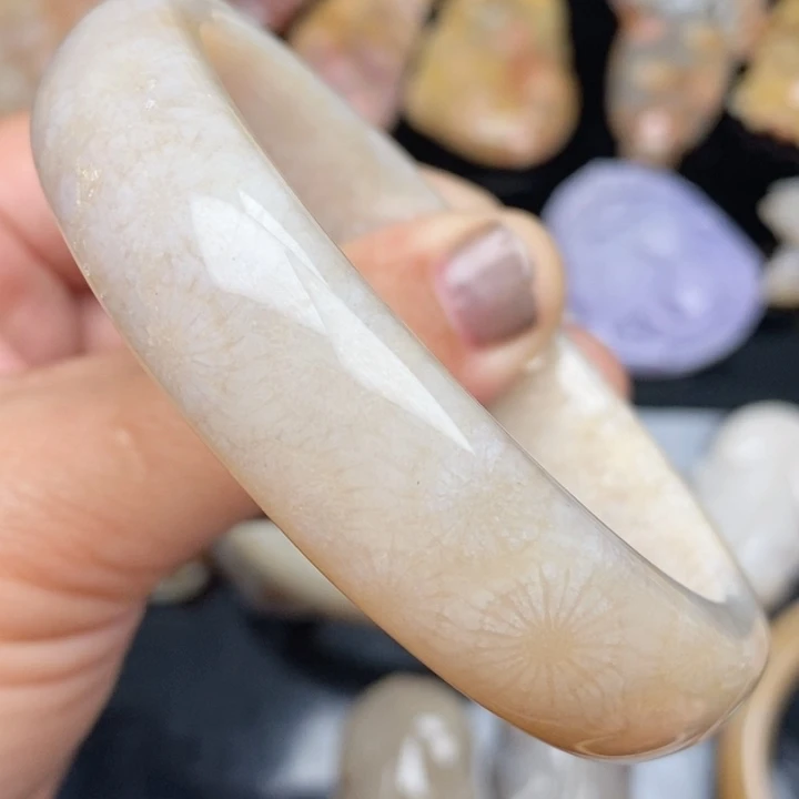 硅化珊瑚（珊瑚玉）手镯未镶嵌60.4