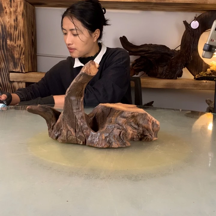 与***样天然的云南紫柚木会黄水