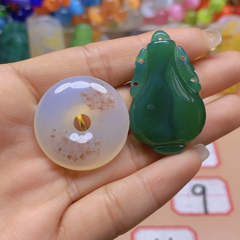 【闪购商品】玛瑙/玉髓颈饰未镶嵌?*歌