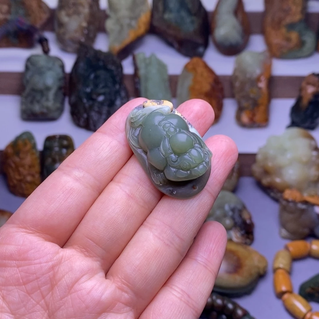岫岩河磨玉（透闪石质玉）未镶嵌挂件