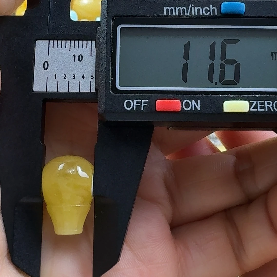 蜜蜡未镶嵌裸石25杂