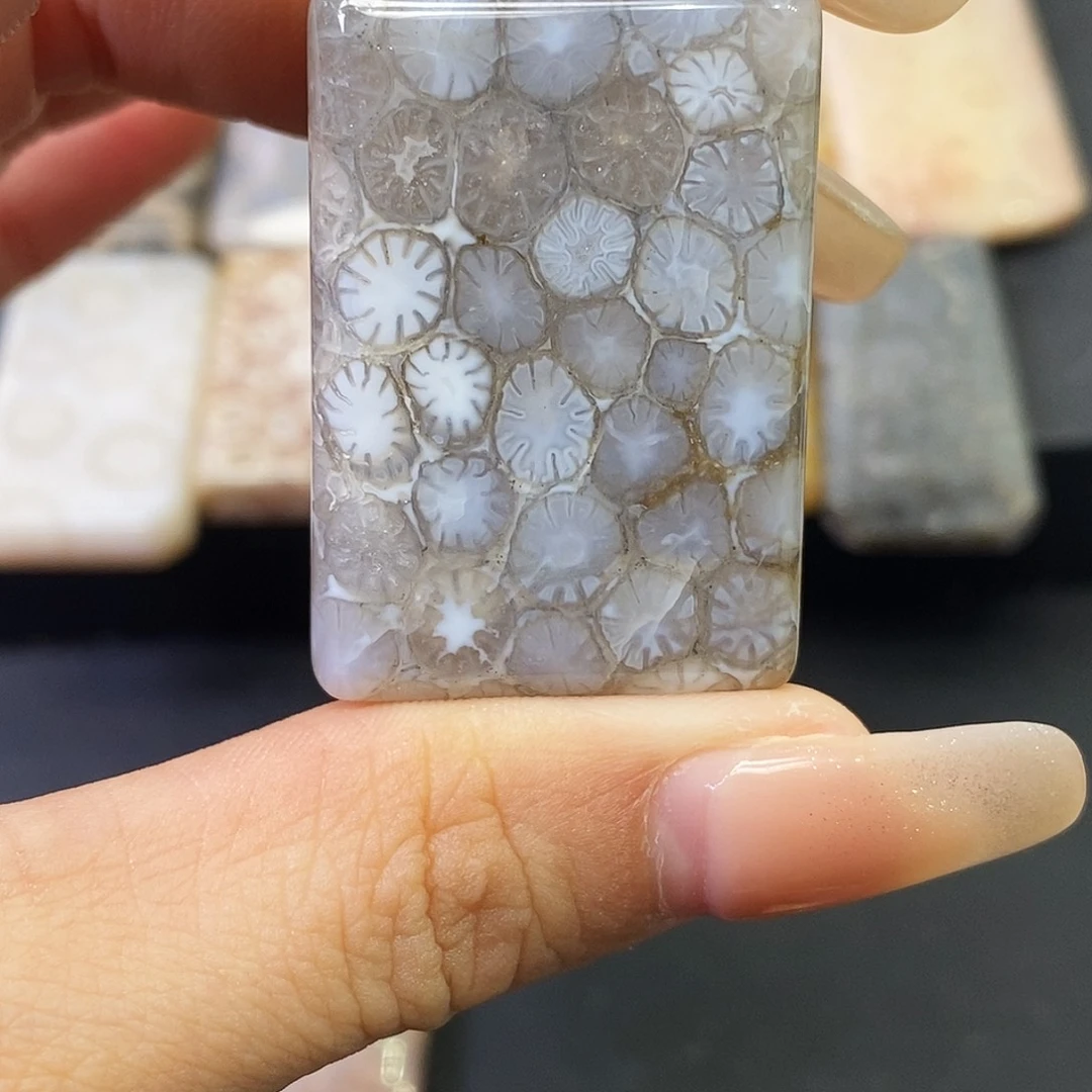 硅化玉颈饰合金周*周