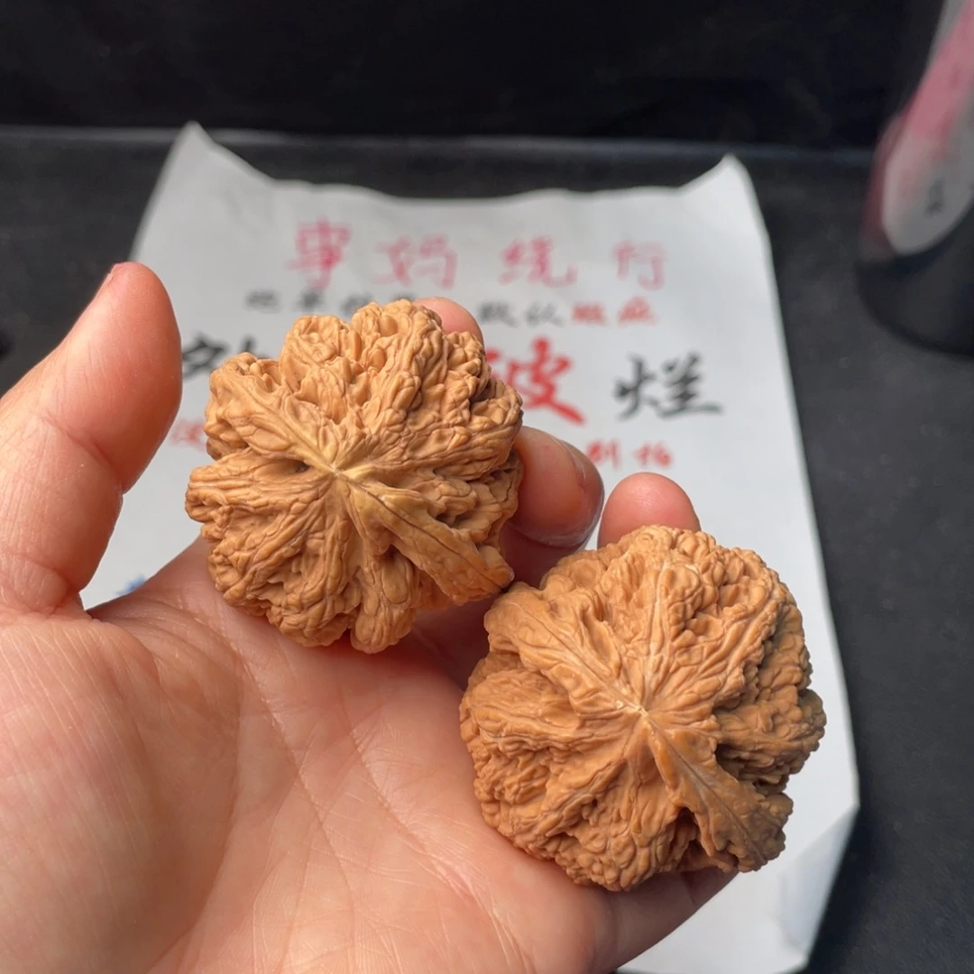 把件文玩核桃230。47粗筋有黄